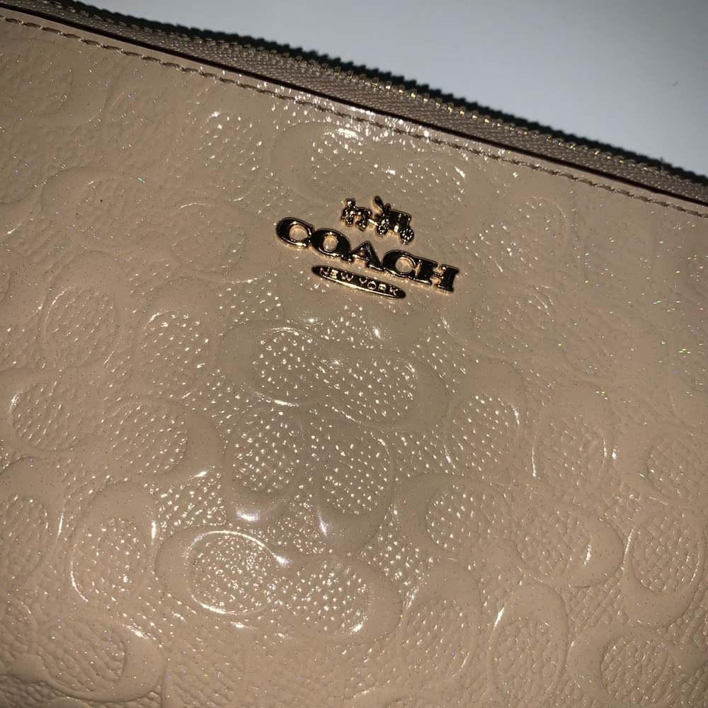 Coach Wrist Bag - Picture 2 of 5